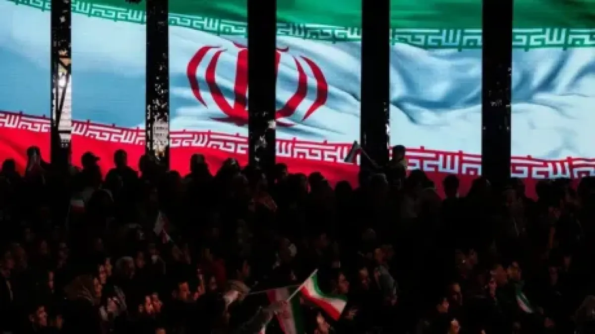معهد واشنطن: غياب "الممر الآمن" يعرقل انشقاقات النخبة الإيرانية