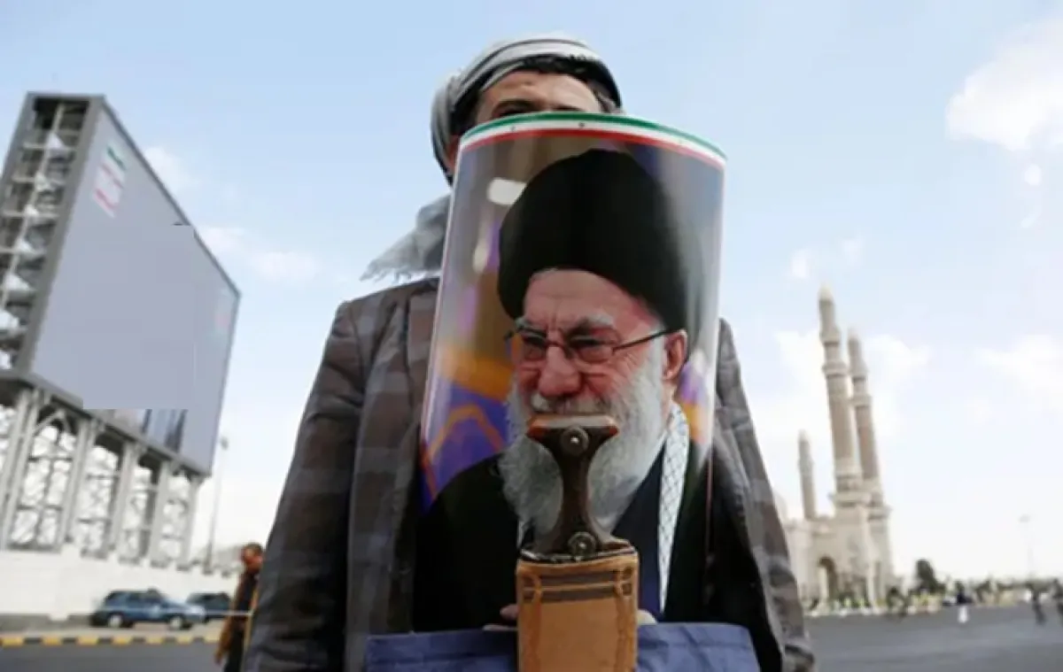 الحكومة اليمنية: محاولات طهران تسويق الحوثيين كـ‘ممثل لليمن‘ تضليل دولي وامتداد للمشروع الإيراني