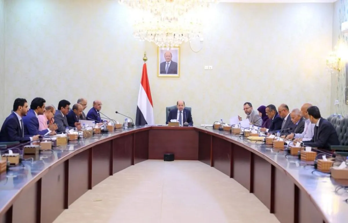 “الأعلى للطاقة” يعتمد حزمة قرارات لتحسين كهرباء المحافظات وتأمين دائم لوقود “محطة الرئيس” بعدن