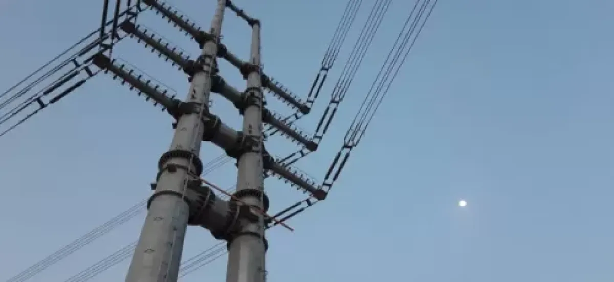 انهيار الكهرباء يشعل الغضب الشعبي والحكومة تتحدث عن حلول عاجلة
