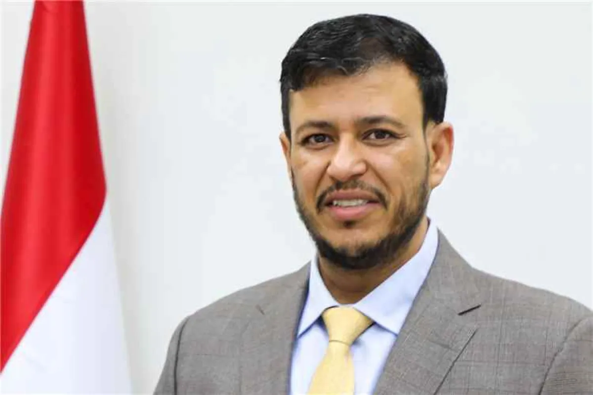 عاجل : د . عبدالله العليمي يصل عدن قادماً من الرياض