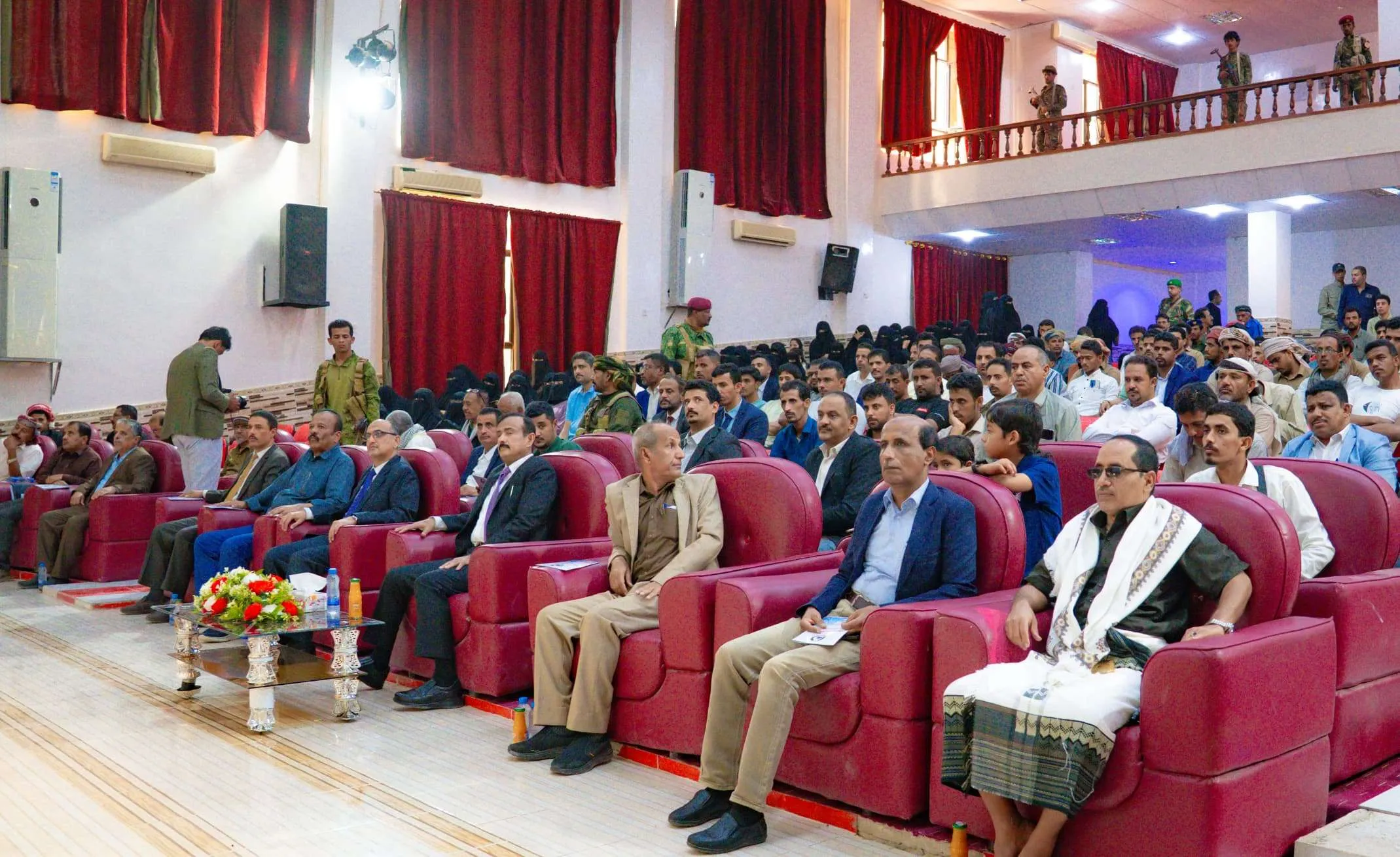 برعاية المحافظ بن الوزير.. انطلاق اللقاءات التشاورية للأكاديميين والقيادات الشبابية والنسوية.