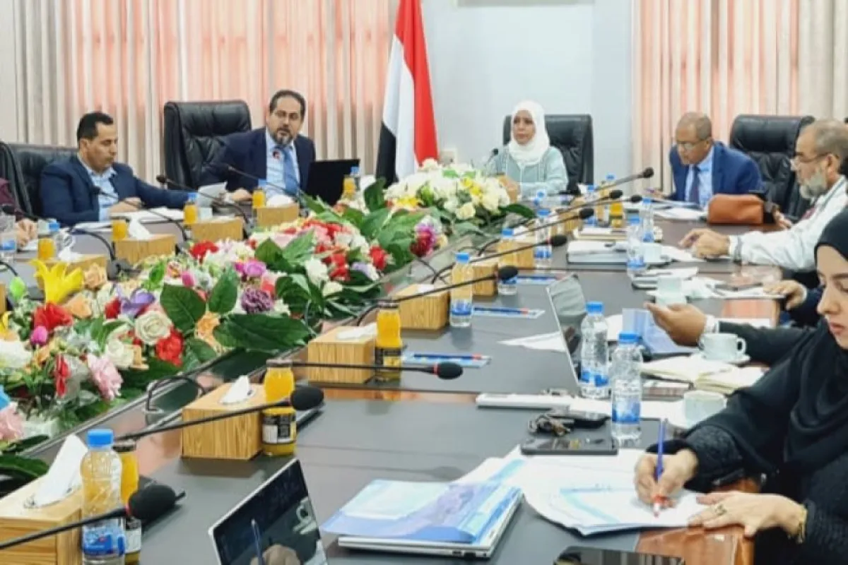 عدن: اللجنة الوطنية للمرأة تترأس لقاءً تعريفياً لتعزيز دور المرأة في مكافحة الفساد وترسيخ النزاهة