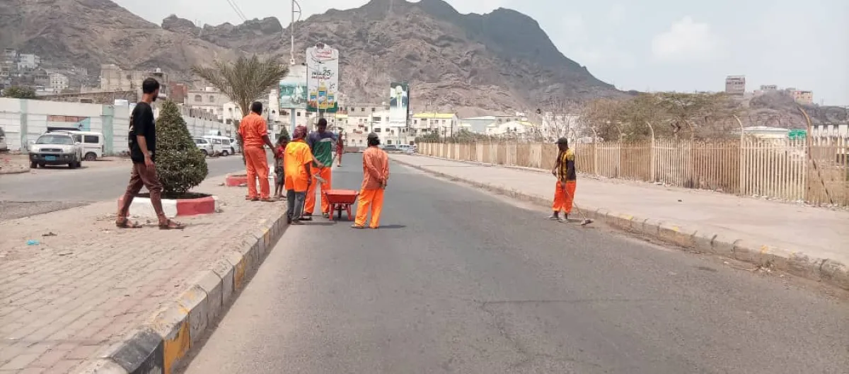 بتوجيهات مديره العام المهندس قائد راشد .. استنفار خدمي لصندوق النظافة عدن استعدادا لاستقبال عيد الأضحى المبارك 