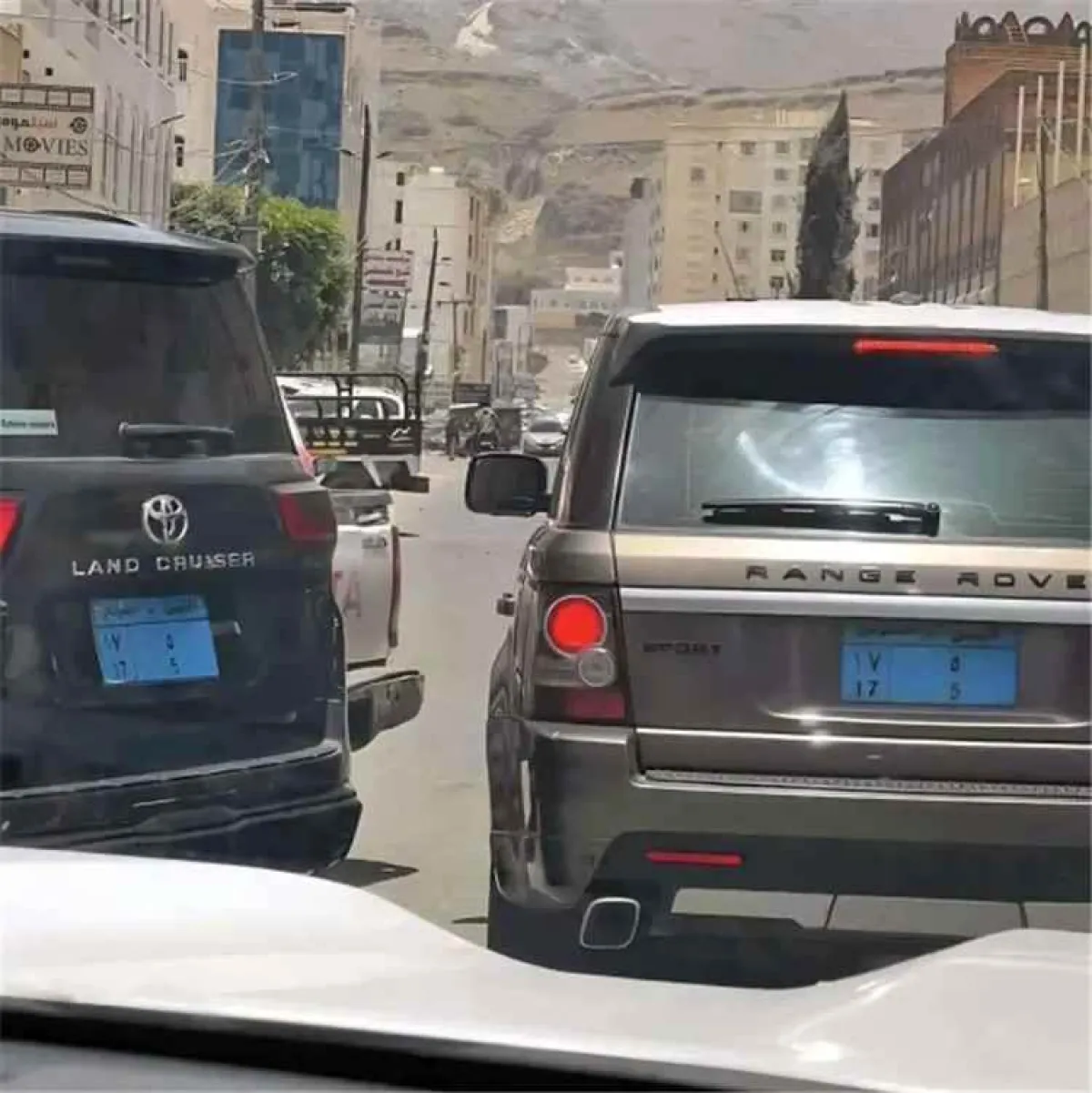 مشاهد مثيرة للجدل تظهر فجأة في شوارع صنعاء