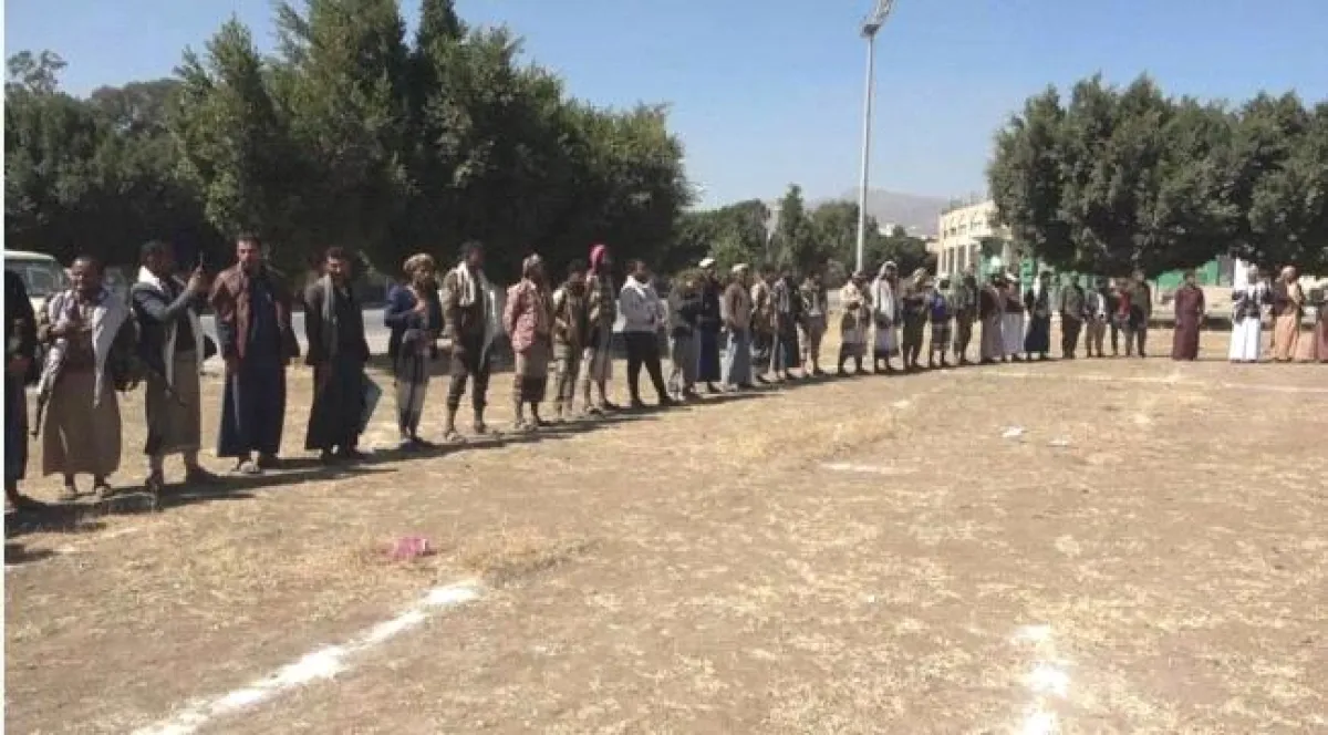 الحوثيون يوسّعون التجنيد التعبوي بين المهمشين والمسنين