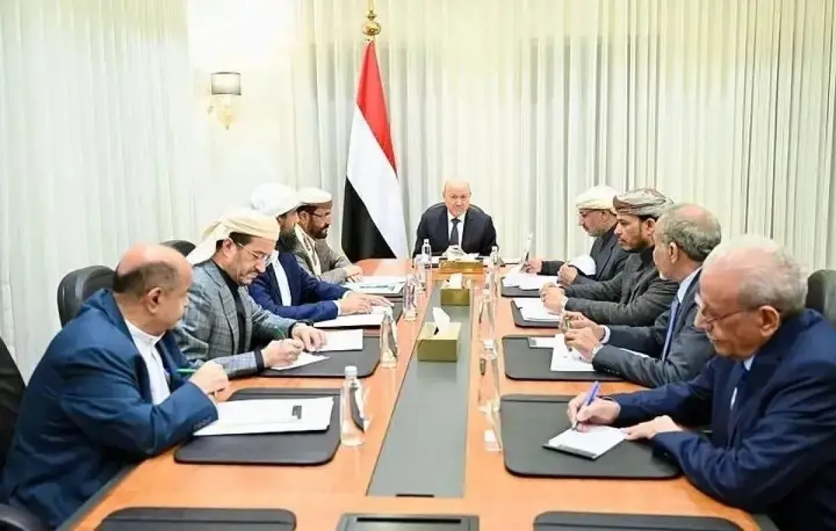 الرئاسي اليمني: الإصلاحات الحكومية بداية حقيقية لاستعادة الدولة وبناء نموذج مؤسسي في المحافظات المحررة