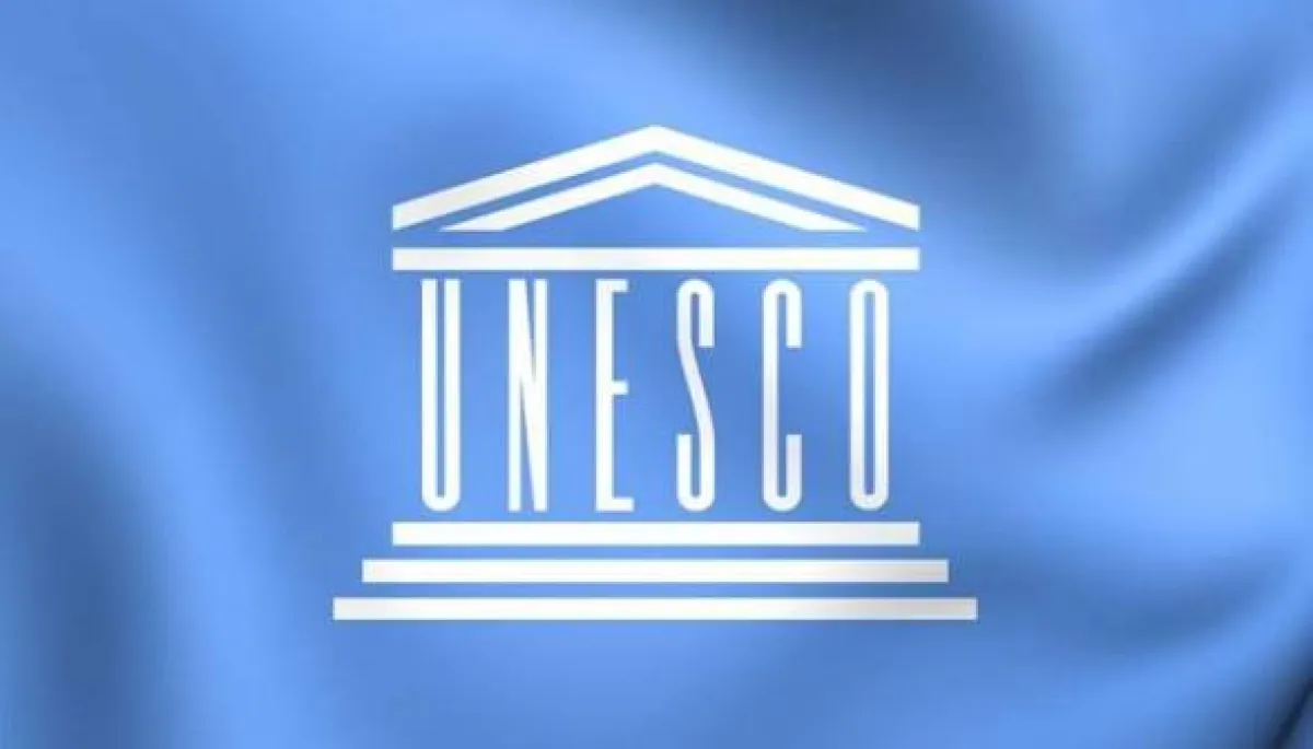اليونسكو والاتحاد الأوروبي يعلنان حشد نحو 50 مليون دولار لدعم التعليم والتراث والإعلام في اليمن