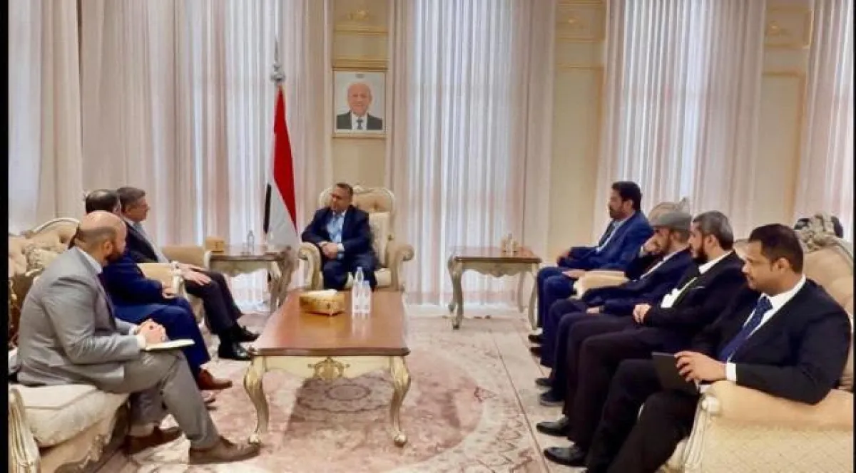 رئيس مجلس الشورى يبحث مع السفير الأمريكي لدى اليمن الأوضاع السياسية والاقتصادية وجهود السلام