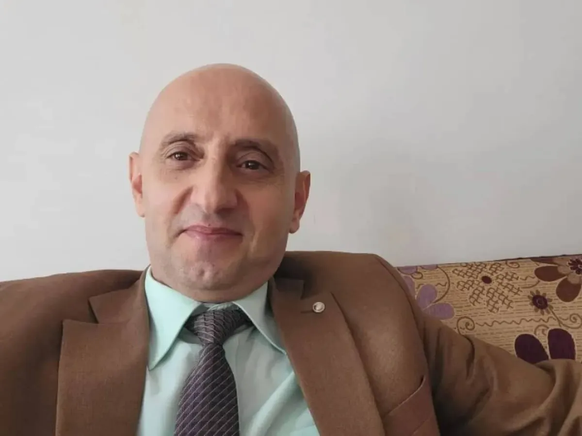 صنعاء.. أسرة صحفي مختطف تطالب بالكشف عن مصيره وتحمل الحوثيين مسؤولية سلامته