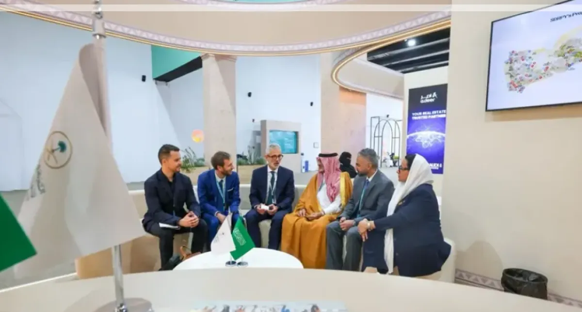 البرنامج السعودي يجري مباحثات في باكو لتعزيز الأمن الغذائي والصحة والمياه في اليمن 