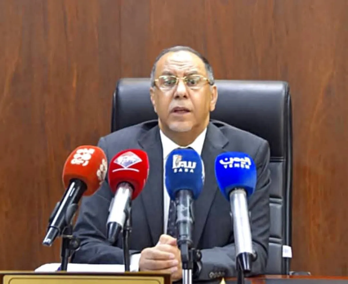 وزير الصناعة: السلع الأساسية معفاة من تحريك الدولار الجمركي ومستمرون بضبط الأسواق