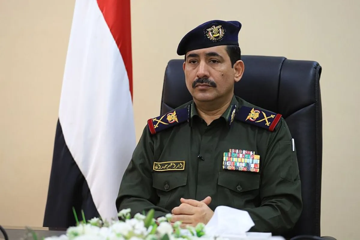 وزير الداخلية يرفع برقية تهنئة لرئيس مجلس القيادة بالعيد الوطني الـ 36 للجمهورية اليمنية ٢٢ مايو