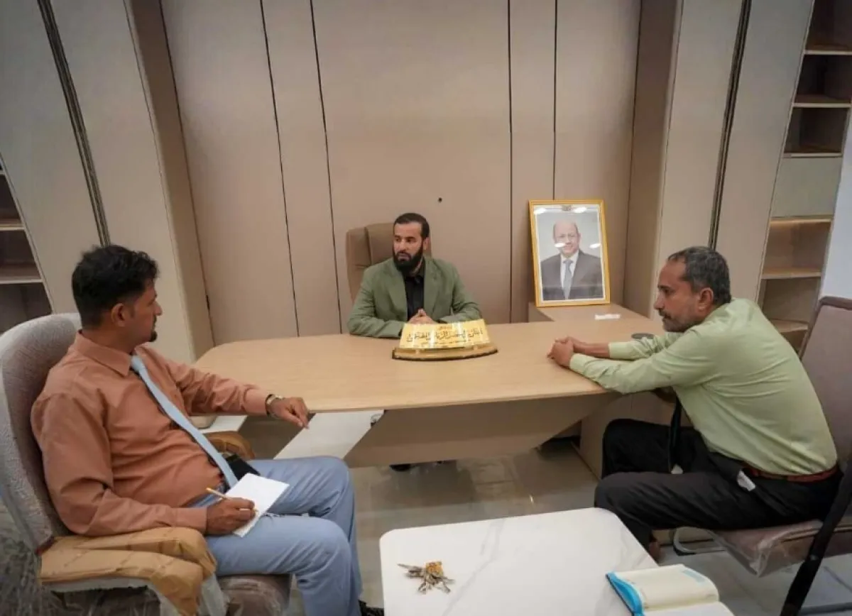محافظ أبين يوجه بصرف حوافز للمعلمين والمتطوعين