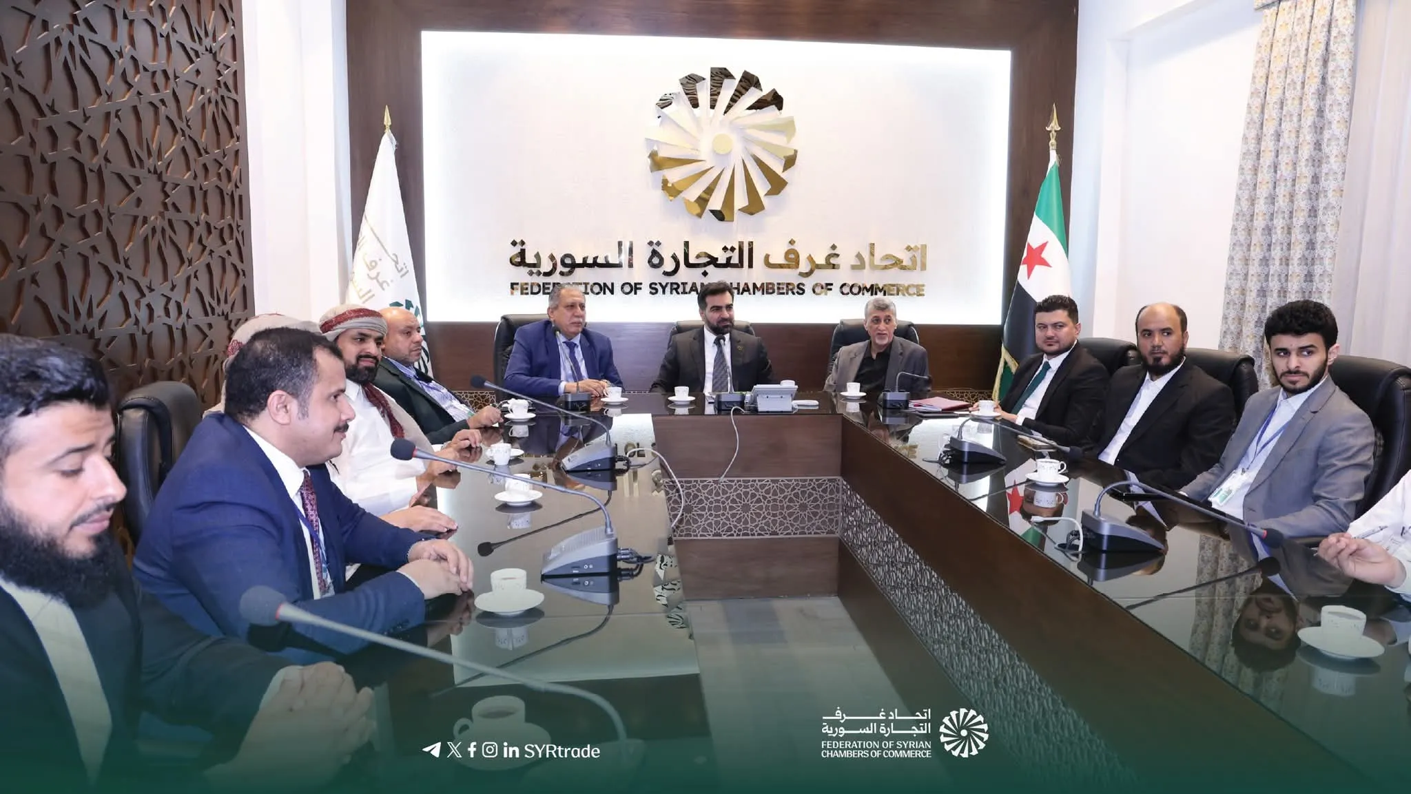 رجال أعمال يمنيون يبحثون في دمشق تعزيز التعاون الاستثماري بمجالات الطاقة والنقل