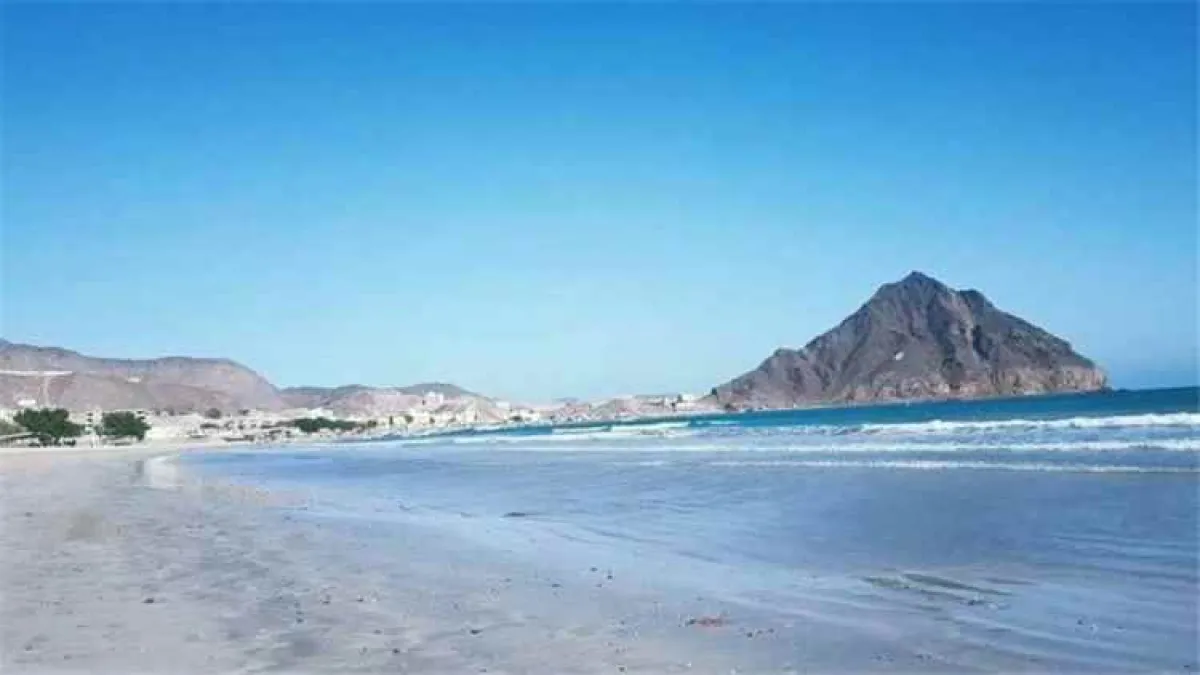 الأرصاد تتوقّع طقساً شديد الحرارة ومغبّر نسبياً بالسواحل والصحاري وأمطاراً بأجزاء من المرتفعات الجبلية