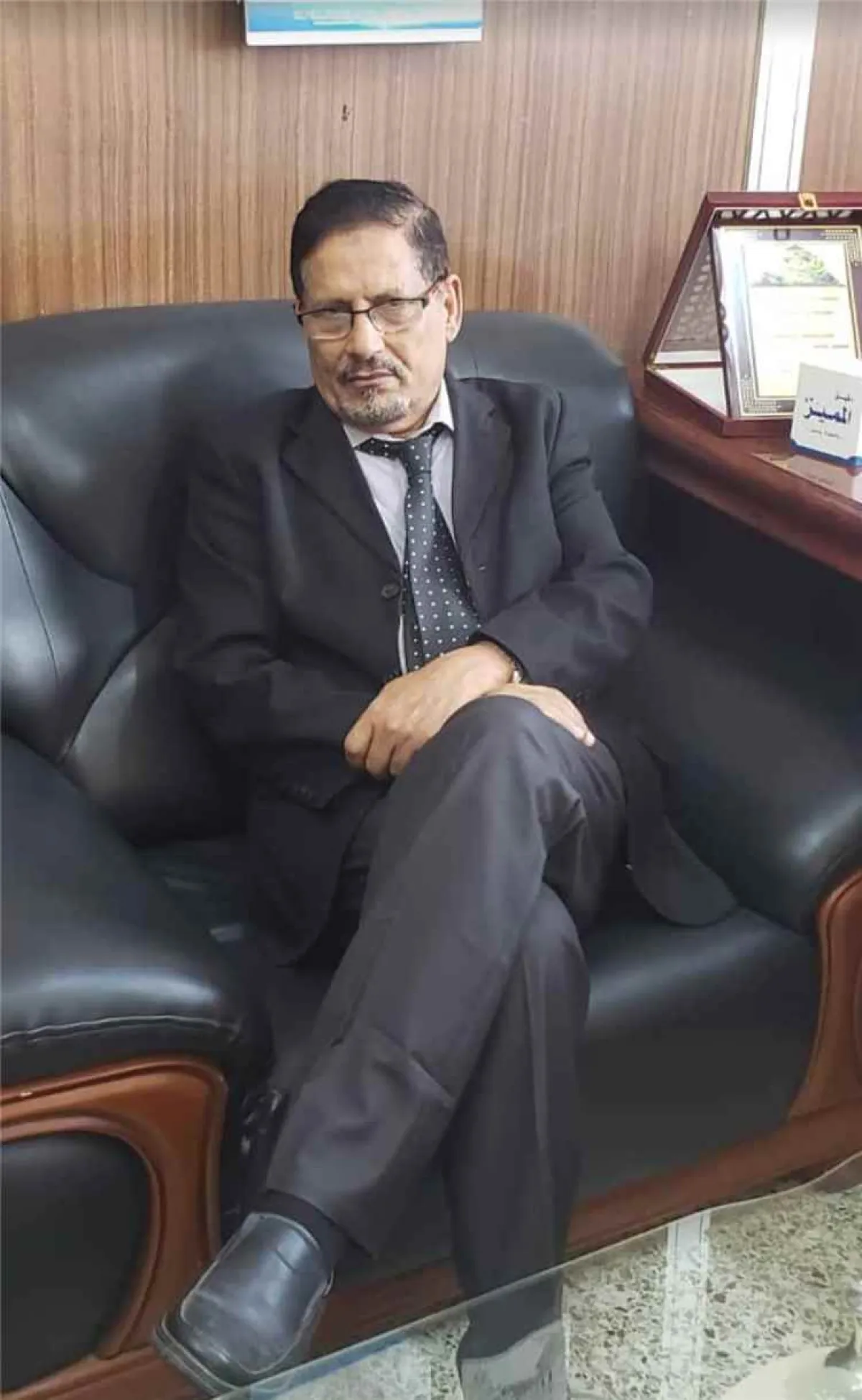 الوكيل الشعبي يشيد بجهود محافظ عدن في دعم وتشجيع مسيرة البناء والتنمية