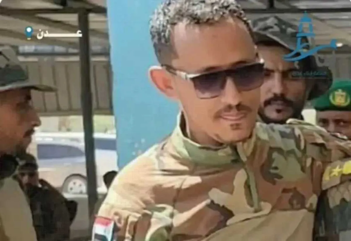 تسريب صوتي يفضح مبتز الفتيات ”صقر عدن“ - [استمع]