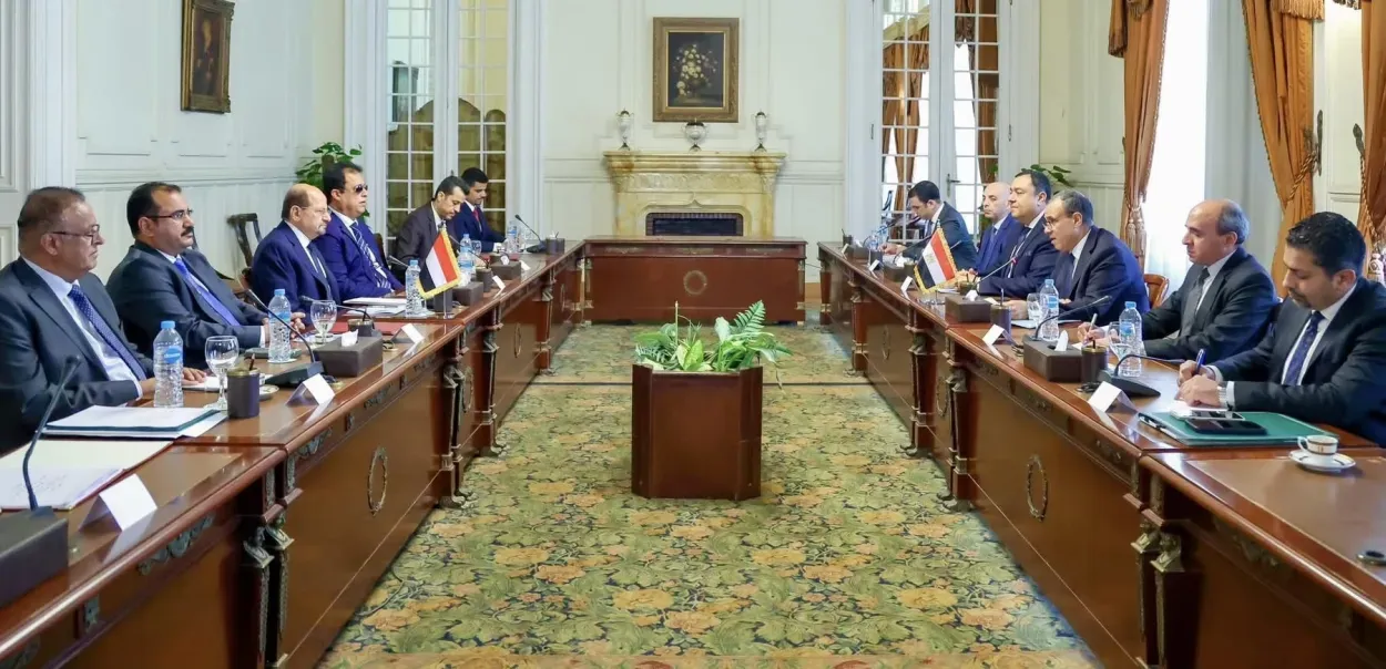 الزنداني يترأس الحوار الاستراتيجي اليمني–المصري ويعزز التنسيق الثنائي حول الأمن الإقليمي والتعاون المشترك
