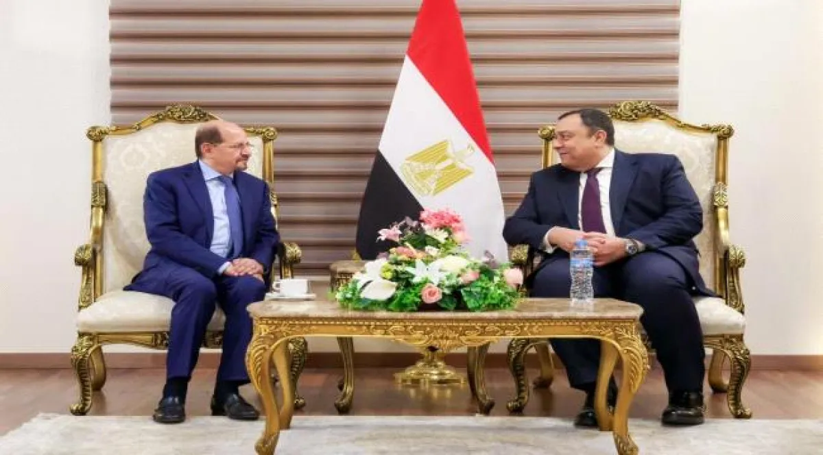 رئيس الوزراء يصل إلى القاهرة للمشاركة في أعمال الدورة التاسعة للحوار الاستراتيجي اليمني -المصري