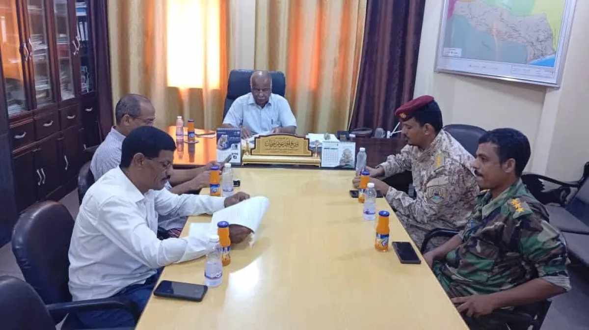 برئاسة مدير عام غيل باوزير.. اللجنة الأمنية تناقش خطة عيد الأضحى وتأمين امتحانات الثانوية