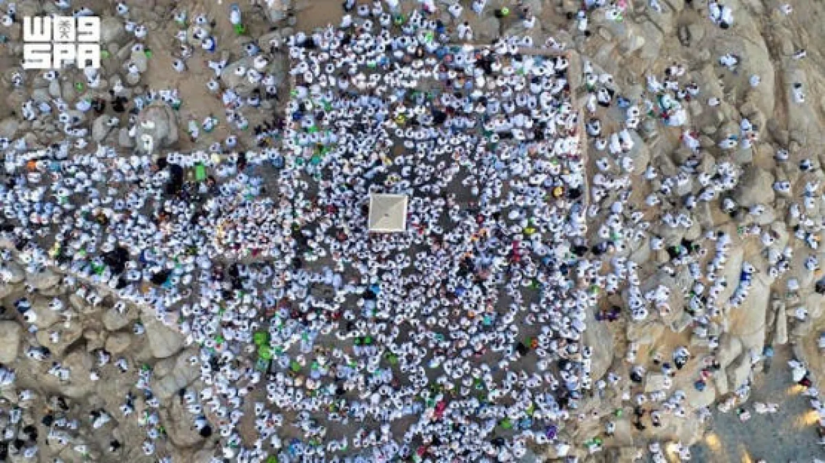 حجاج بيت الله.. تيسير الحركة في عرفات وسط إجراءات صحية متقدمة