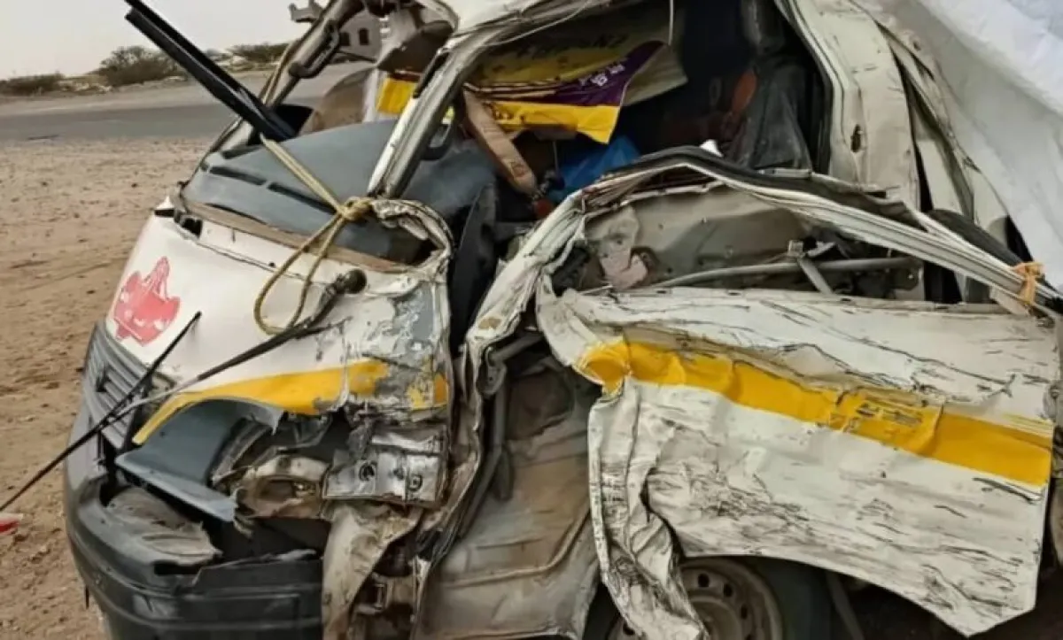 لحج.. وفاة امرأتين وإصابة 5 أشخاص في تصادم حافلتين