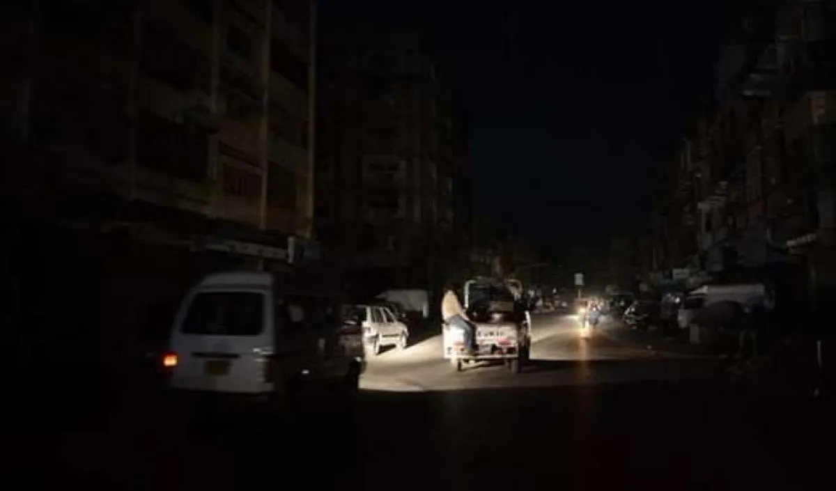 لحج تغرق في الظلام ليلة عيد الأضحى