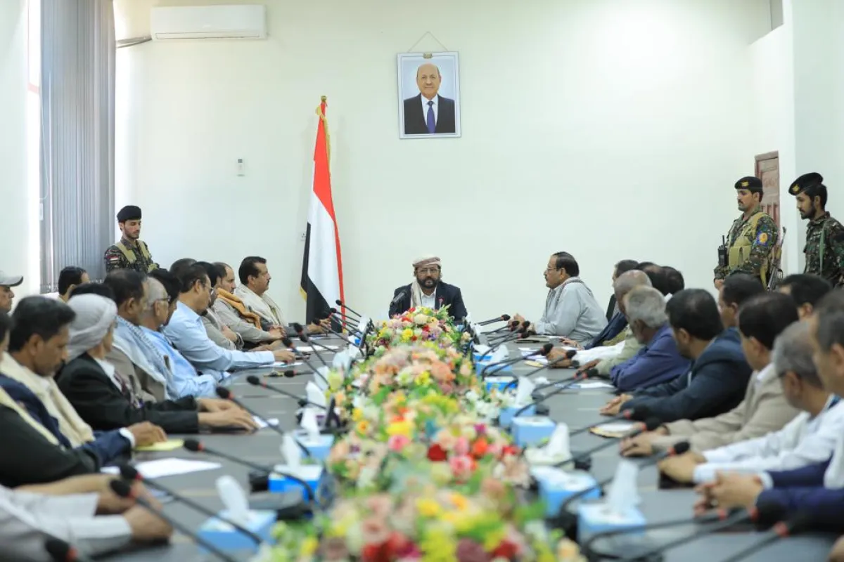 مواطن مأربي يخاطب العرادة: "نحبك لتاريخك ونعاتبك لحاضرك"