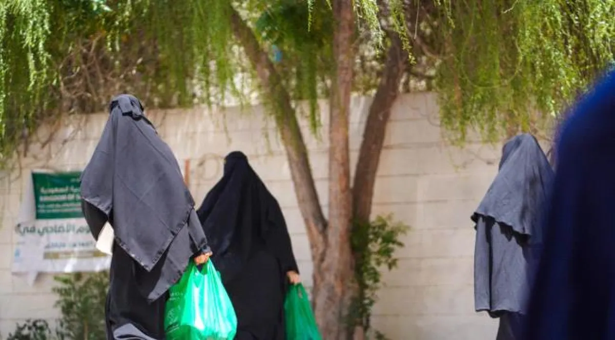 مركز الملك سلمان للإغاثة يدشن توزيع لحوم الأضاحي لعام 1447هـ بعدن 