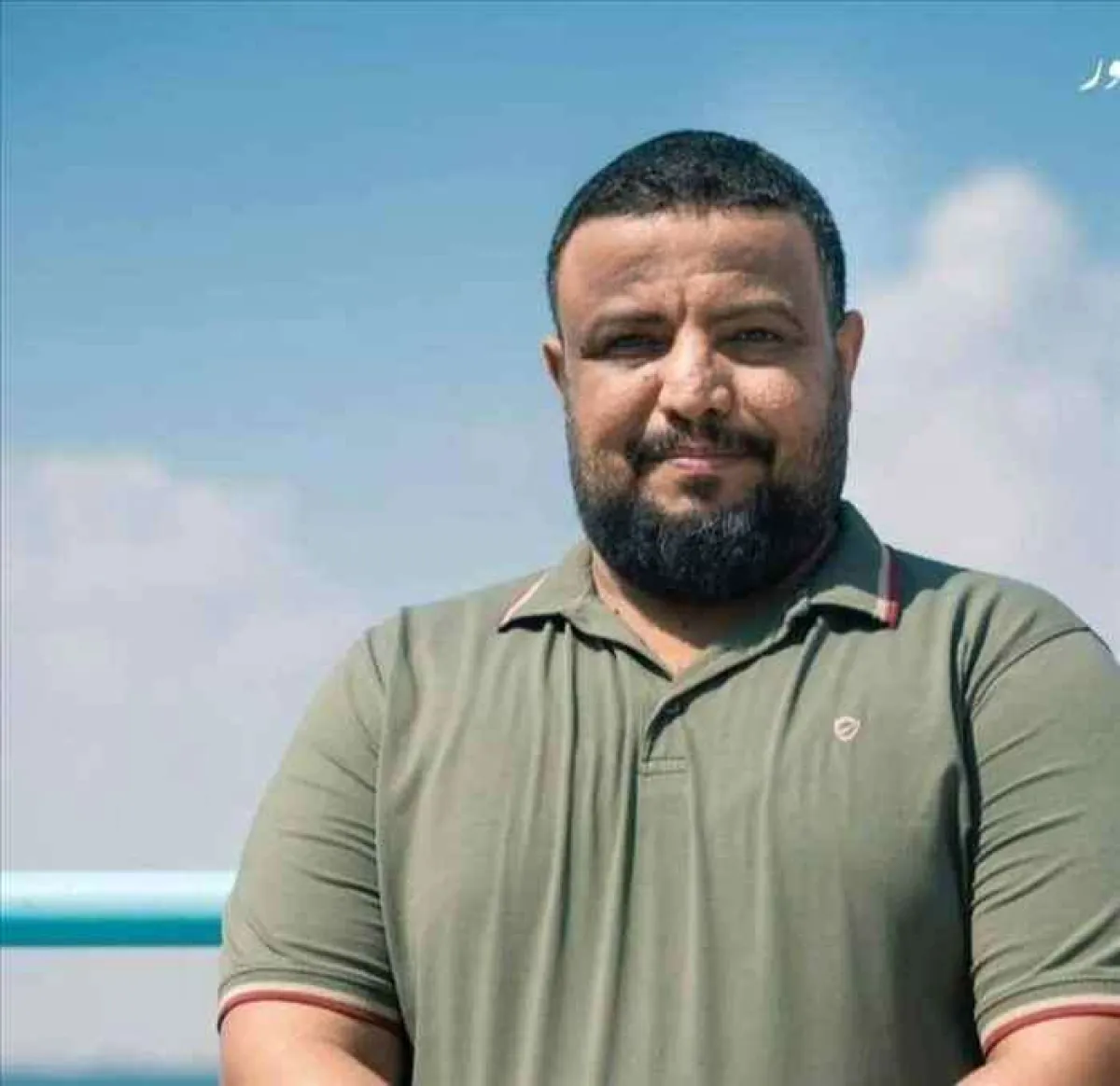 مسؤول حكومي ينتقد قرار وزارة الأوقاف بشأن توقيت صلاة الغائب على الرئيس السابق هادي