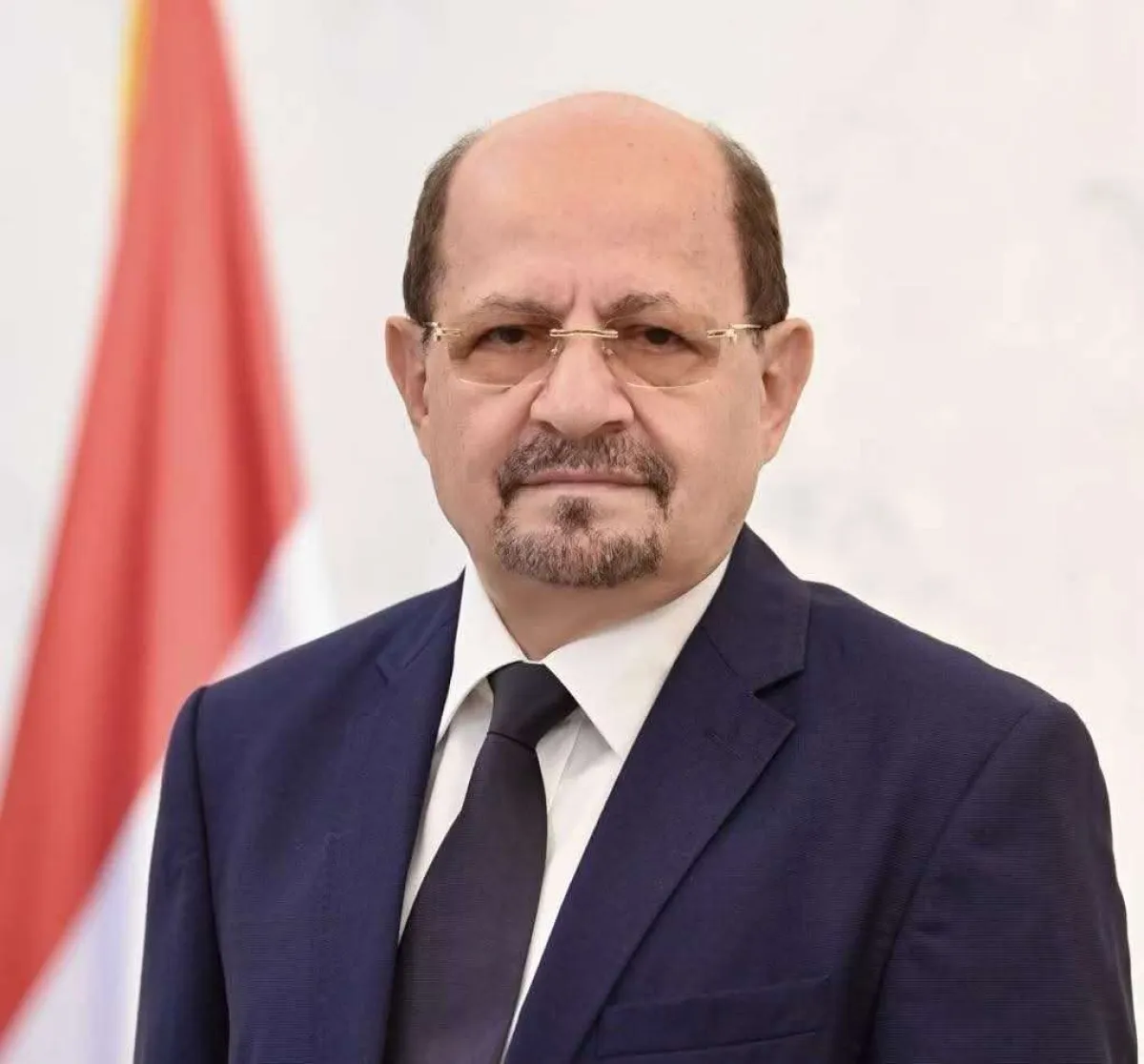 عاجل رئيس الوزراء الدكتور شائع الزنداني يعبر عن تقدير اليمن قيادة وشعباً للدعم المستمر من الأشقاء في المملكة العربية السعودية