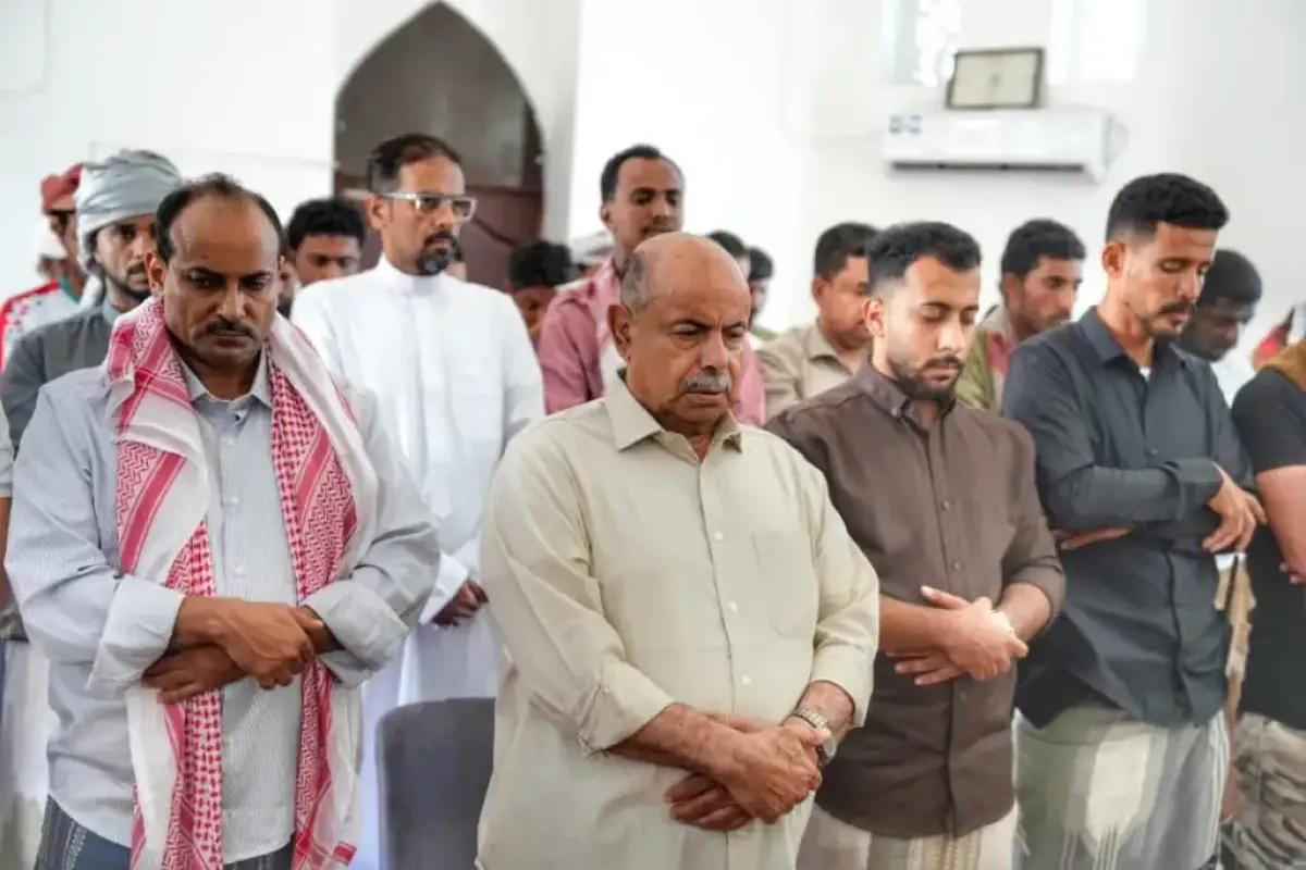 إقامة صلاة الغائب في عدد من المحافظات على روح الرئيس السابق عبدربه منصور هادي