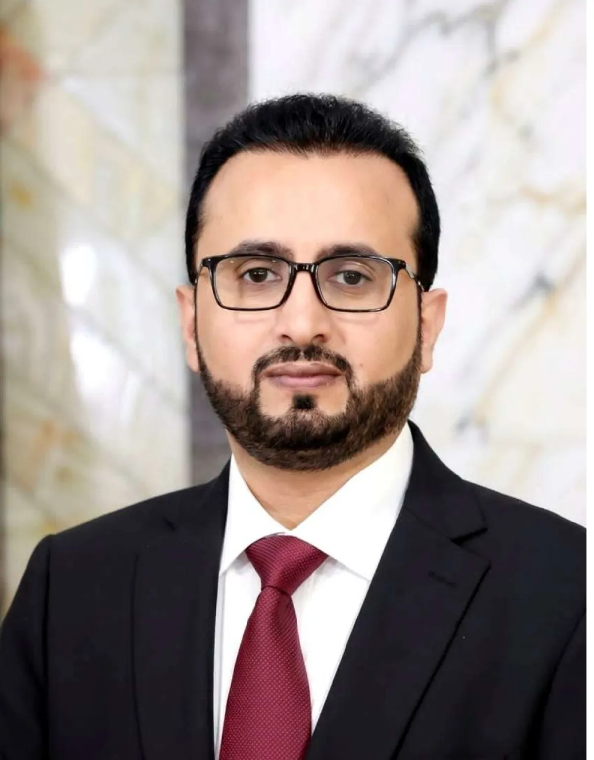 وزير الخدمة المدنية والتأمينات يعزي بوفاة الرئيس السابق المشير عبدربه منصور هادي