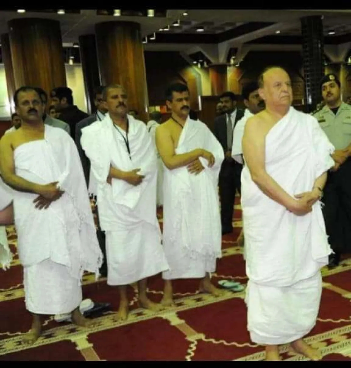 مدير مكتب عبدربه منصور هادي يتحدث عن وفاته