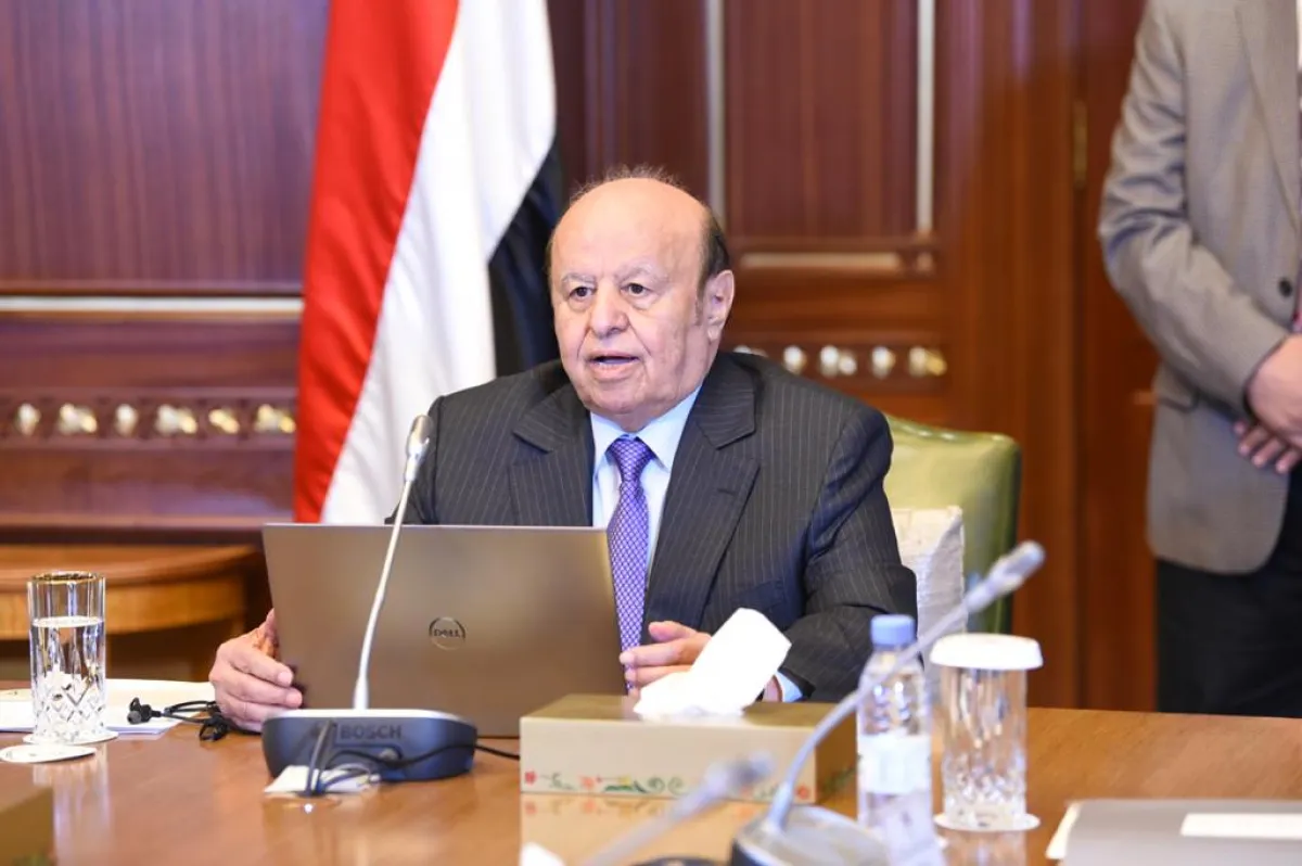 مشاهد الحزن والتعازي الرسمية والشعبية تتواصل لوفاة المشير هادي