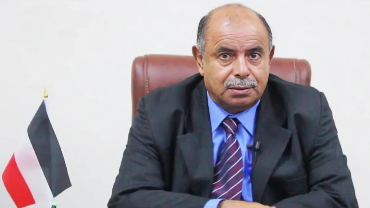 الخنبشي: هادي تولى مهام الرئاسة في أكثر المراحل تعقيدًا وسعى للحفاظ على الدولة واستقرار اليمن