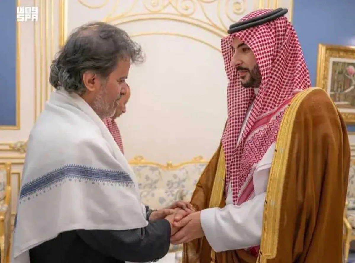 وزير الدفاع السعودي الأمير خالد بن سلمان يعزي أسرة الرئيس الراحل عبدربه منصور هادي