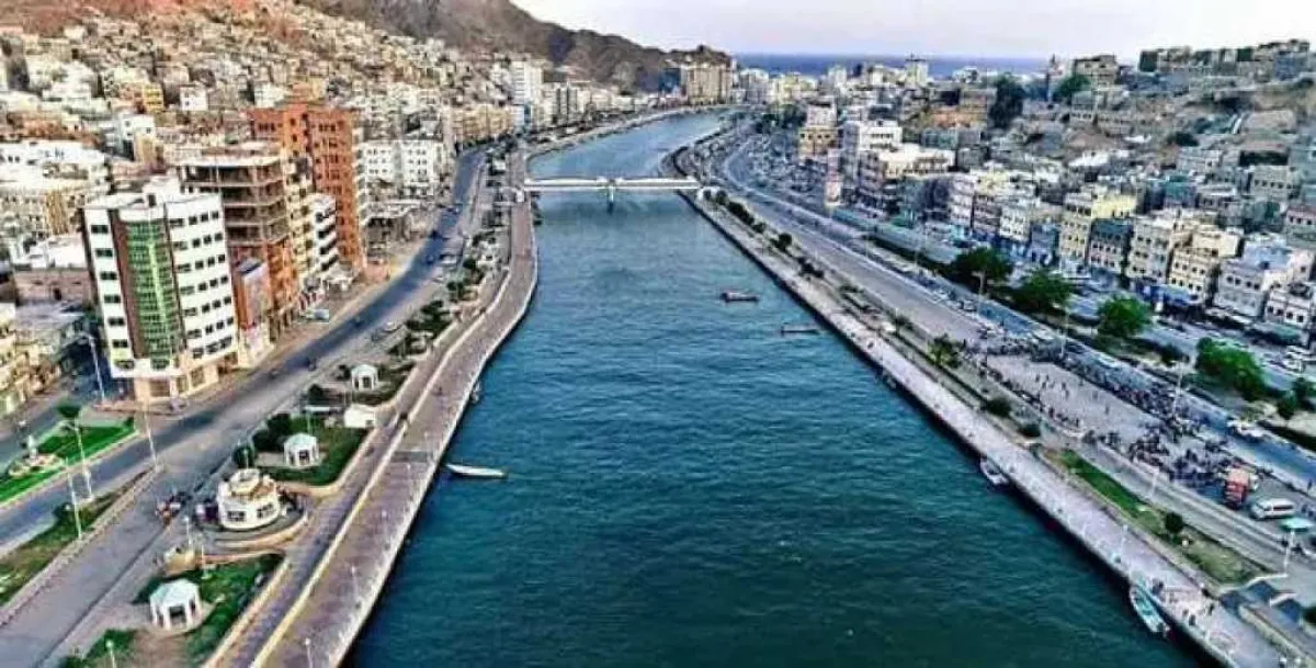 بعد 8 أشهر توقف.. خور المكلا يعود للحياة في هذا التاريخ (تفاصيل )