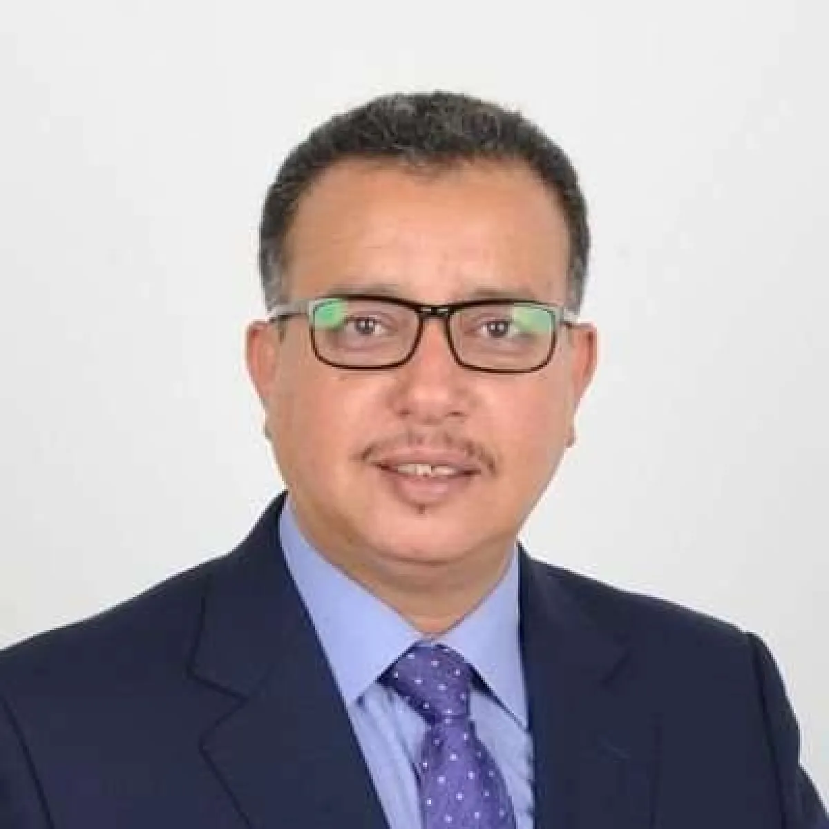 محامي صالح يوجّه رسالة مباشرة لقيادي جنوبي ويكشف خلفياتها  