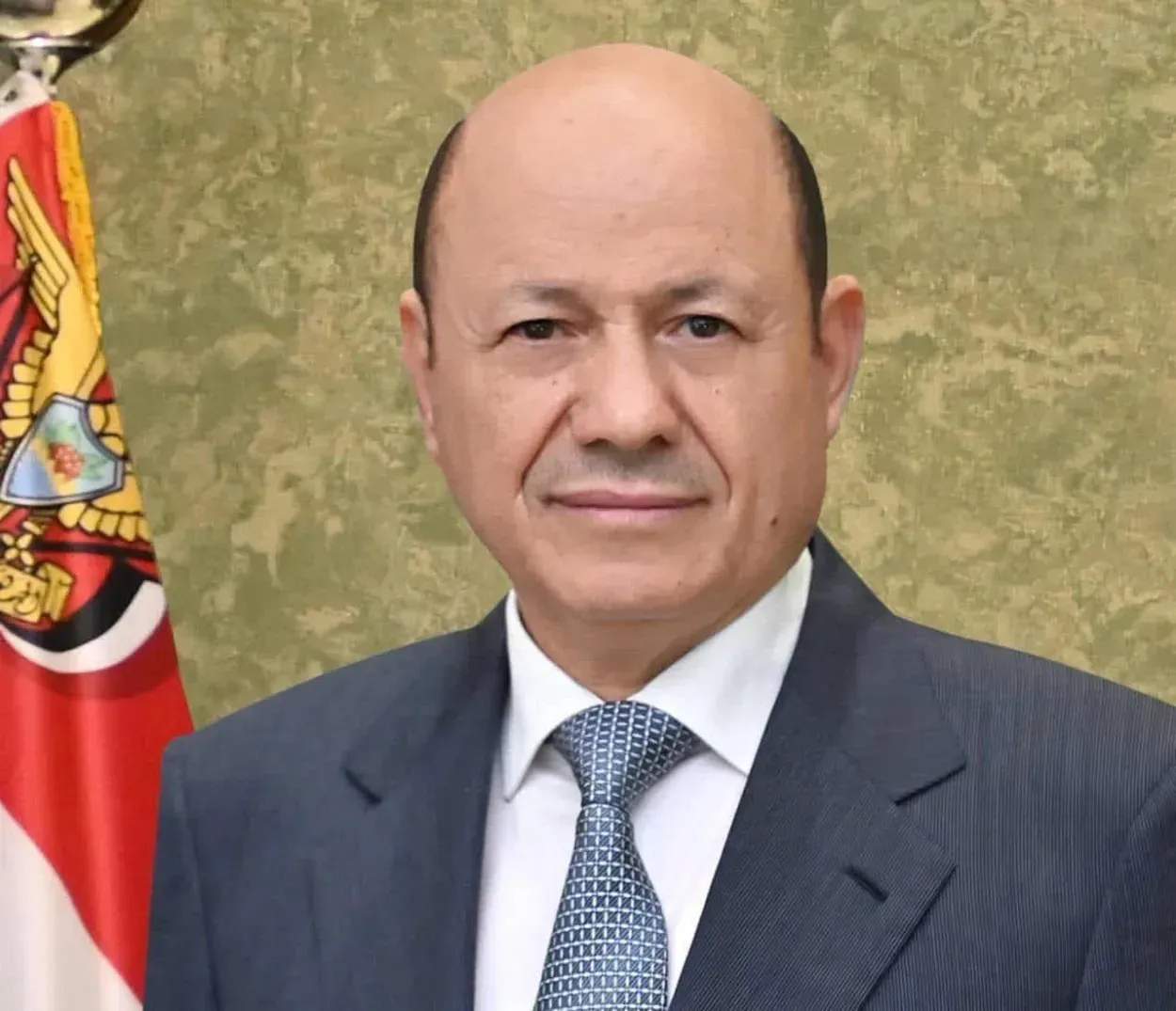 رئيس مجلس القيادة: دعم المملكة يعزز التعافي الاقتصادي ويفتح آفاقاً جديدة للشراكة مع اليمن