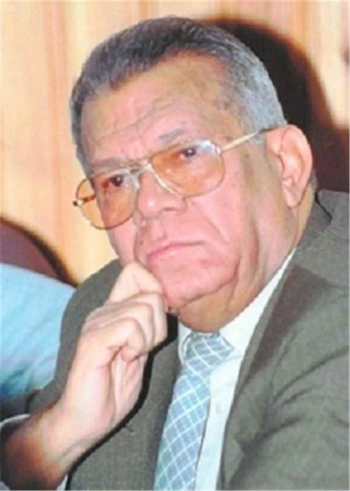 حورية مشهور تنعى أنيس حسن يحيى: أحد أعمدة الاقتصاد في مرحلة ما قبل الوحدة