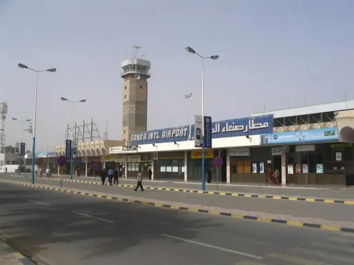 وصول 35 طائرة إلى مطار صنعاء.. ماذا يحدث؟