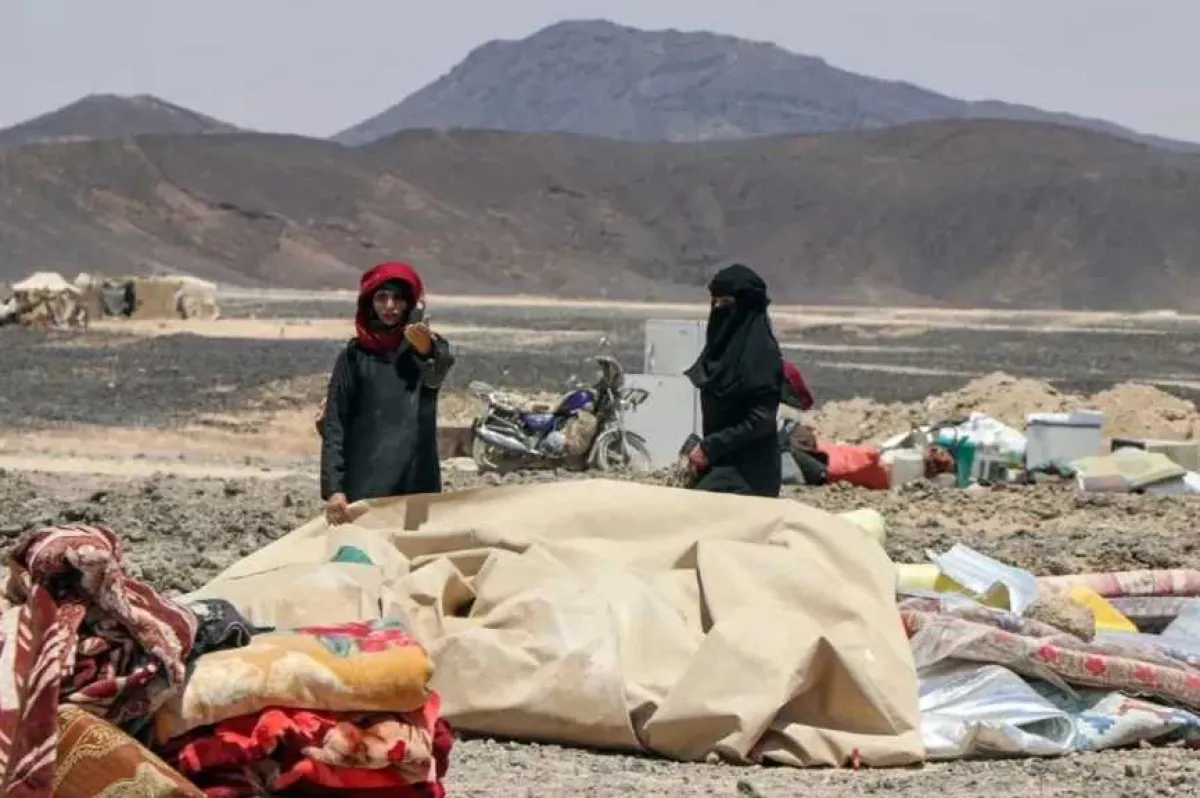 تقرير حكومي: قرابة 300 ألف أسرة من النازحين في مارب بحاجة ماسة إلى مساعدات عاجلة