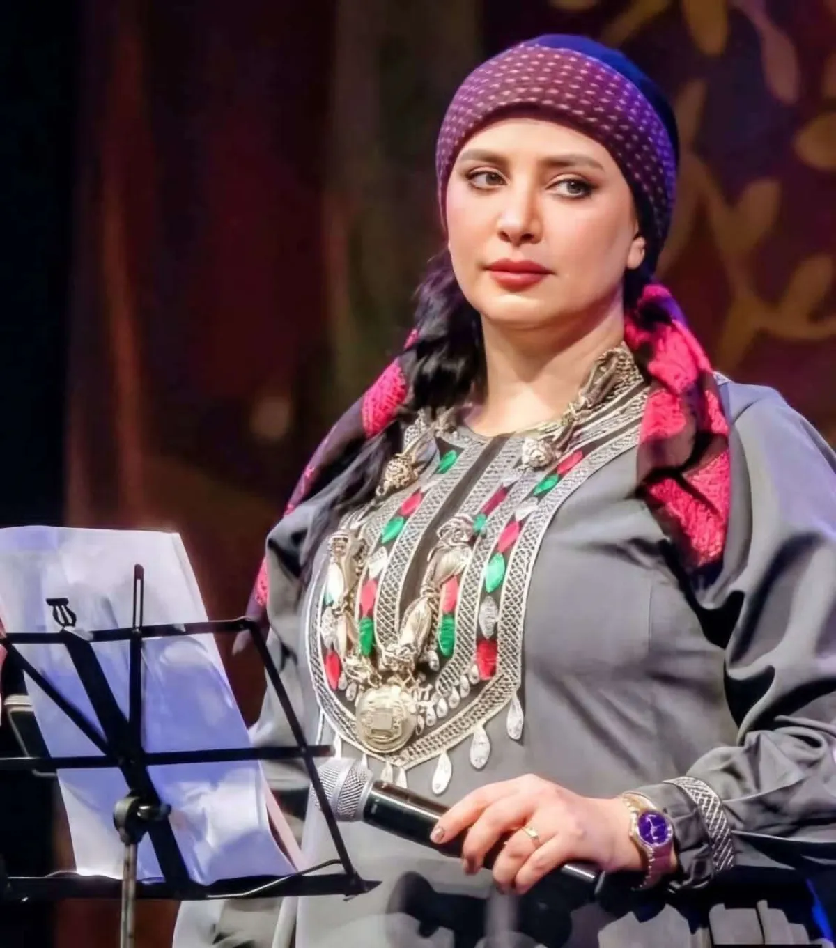 هجوم حاد على الفنانة سهى المصري عقب حفل فني بالمخا والسبب صادم ! ..