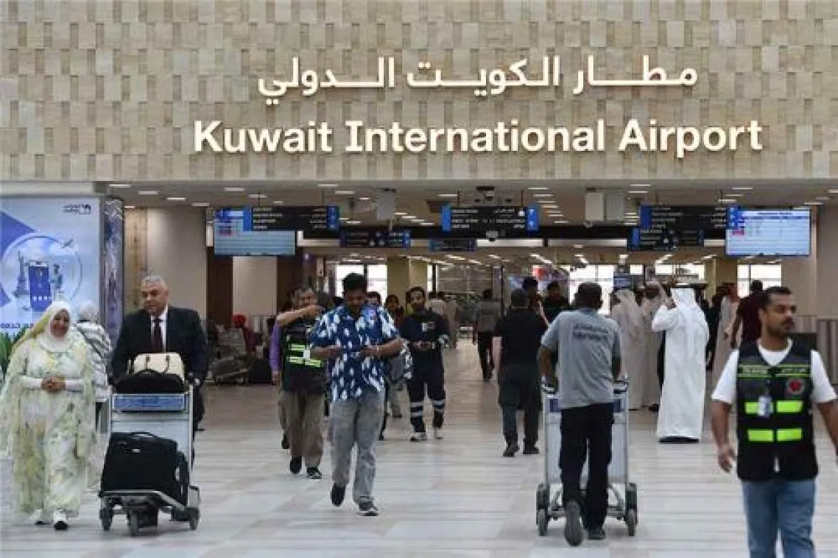هجمات إيرانية تستهداف مطار الكويت والسلطات تفعّل خطة الطوارئ