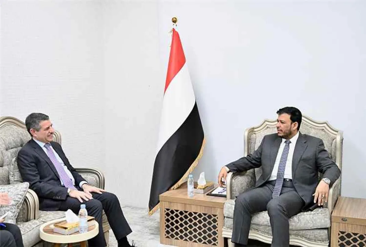 العليمي يودّع السفير الأمريكي ويؤكد أهمية استمرار الدعم الدولي لليمن وتحسين أوضاع عدن