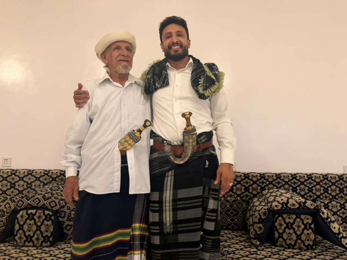 الخضر السليماني يزور الشيخ عبدالرب النقيب ويشيد بمواقفه الوطنية