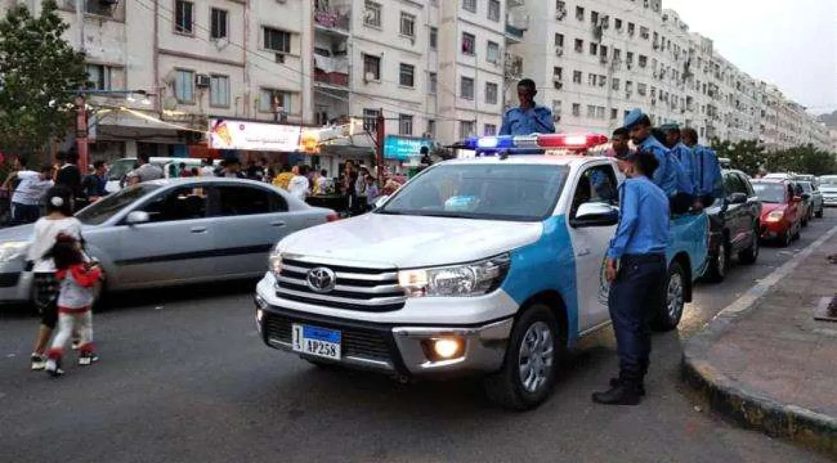 قضية جديدة تثير التساؤلات حول آلية ضبط المخالفات في عدن