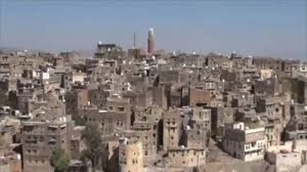 عثمان مجلي ينهب 30 مليون ريالا سعوديا دعم لمقاومة إب